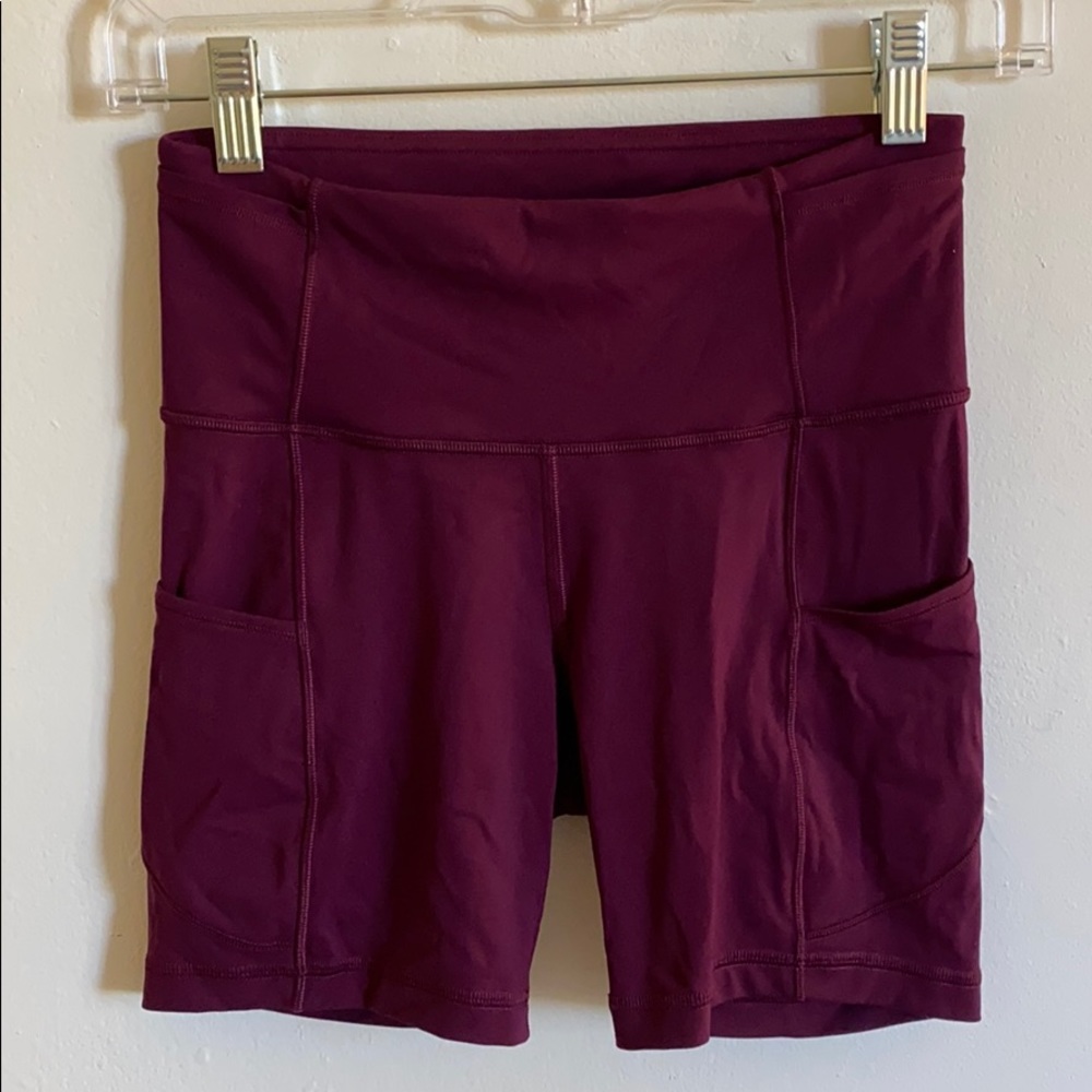 Lululemon Fast and Free Short 6" (Size 4)